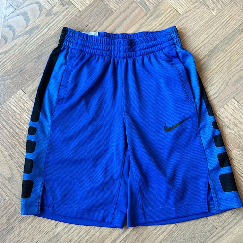 Boys Nike Dri Fit Shorts, Youth Medium